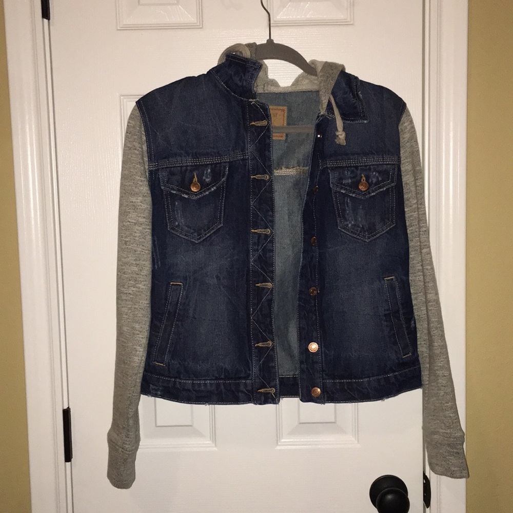 Denim/cotton jacket.